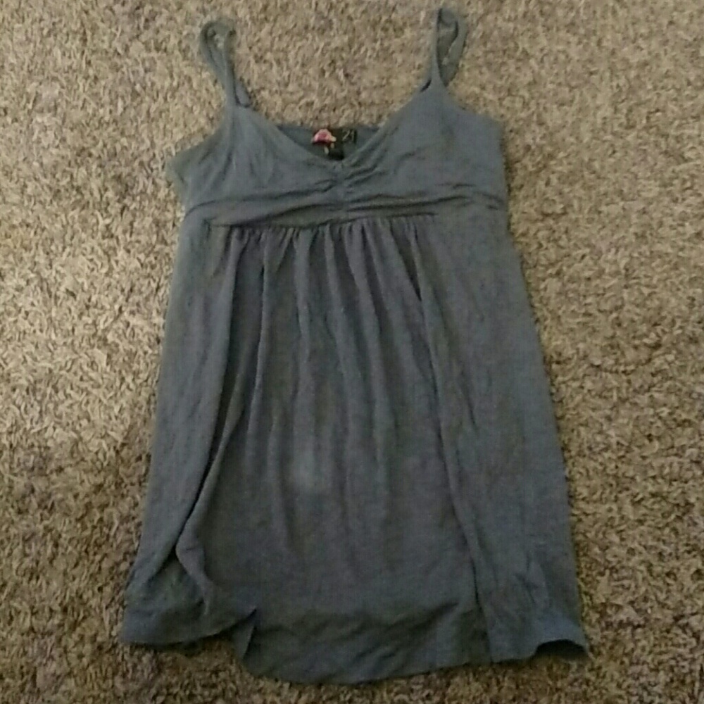 Grey tank top